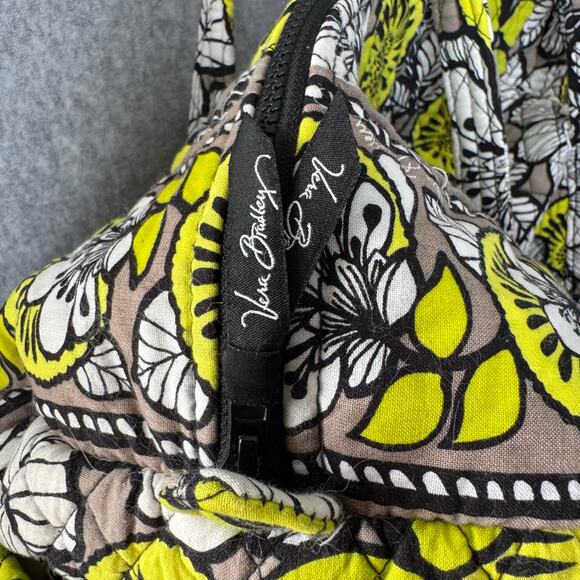 Vera Bradley Duffel Bag Retired Citron Travel Weekender Quilted White Green Tote - Picture 8 of 13